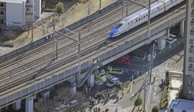 Power outage halts bullet trains in eastern Japan, JR says services won't restart soon