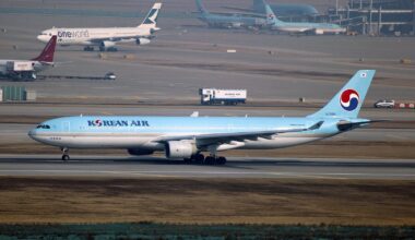 Korean Air A330 Collides with Cathay Pacific Boeing 777 at Chitose