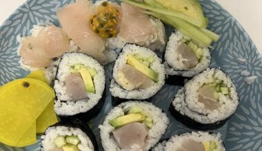 Wahoo maki and wahoo sashimi over rice. Guess the ‘roe’ I’m using tonight.