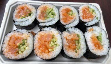 Spicy Tuna Roll, Nijiya, San Francisco…felt like a basic roll for breakfast.