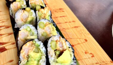 Shrimp tempura with avocado