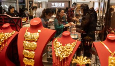 Gold Bars and Luxuri Apartments: How Chinese Money Is Flowing Into Tokyo