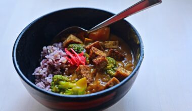 Curry tofu with broccoli