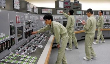 As many nuclear reactors sit idle, inexperienced workforce grows