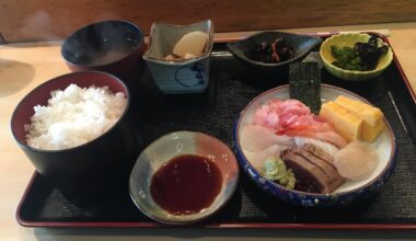 Sashimi teishoku lunch yesterday