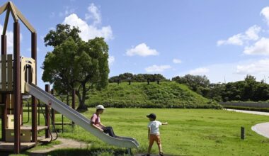 Japan births at record low, population down by largest margin in 2023