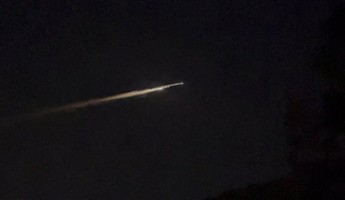 Got to see my first falling space debris (Okinawa, Japan. 20:34 local time)