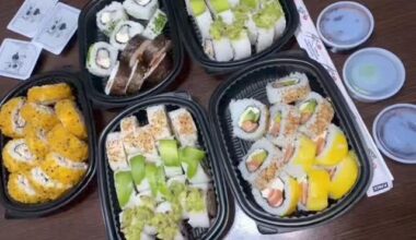 varieties of sushi 🍣
