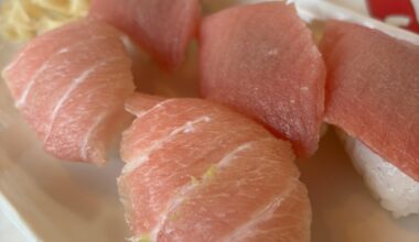 Otoro that was tough and stringy - Tsukiji Outer Market. Can anyone tell from just looking at that Otoro? The Chutoro was fine and decent. This was from one of the stalls on the main street a little ways down from the "Fish Billboard Sign". Thoughts? First and only "Bad Otoro" on the trip.