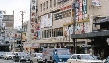 Street life of Kyoto back in 1971. Slide collection of an American tourist