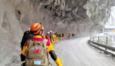 Rescuing a Japanese mother and two daughters from a hotel in Taiwan's scenic Truku Valley