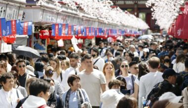 Foreign visitors to Japan top 3 mil. in March, single-month record