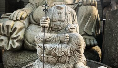 Buddha seems to find Jizō’s unfortunate mishap just a touch *too* amusing. Hmmm…
