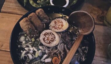 A very unusual ramen, very loaded with food, and very delicious !