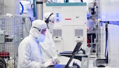 Intel assembles Japan team for chipmaking automation