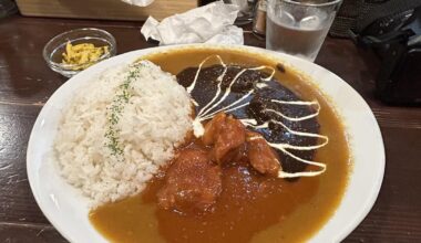 Kara-Kusa Curry, Black (Beef) and Red (Chicken) Curry Rice