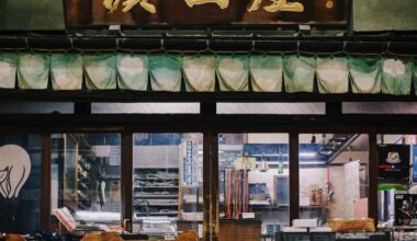 Three Generations of Tradition: Hamadaya Kimono Care Shop