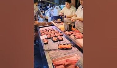 Tsukiji Fish  Market in Tokyo, Japan #travel #tokyo #japan #tsukiji