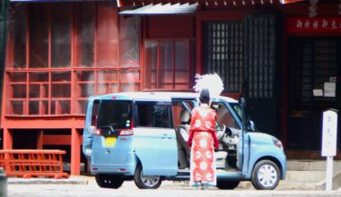 K-Car Suzuki Spacia receiving purification at Futarasan Shrine, Nikko City, Tochigi Prefecture