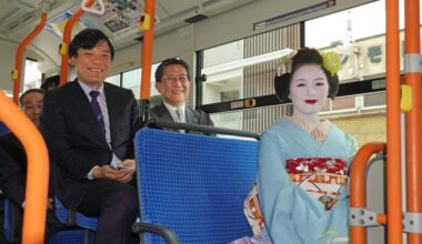 Overtourism-hit Kyoto launches new bus service for tourists