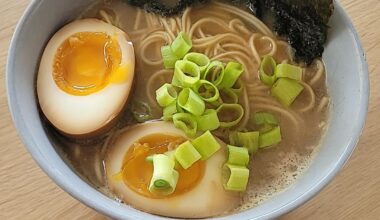 I made pretty simple ramen. I also made ajitama