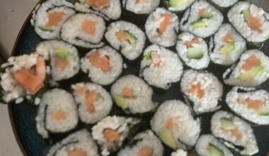 Just some simple sushi i made