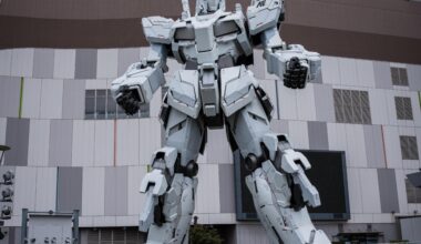 The Life-Sized UNICORN GUNDAM Statue