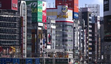 Mornings in Shinjuku just feel different.