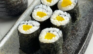 Some glamor shots of simple homemade veggie maki