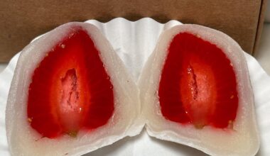 Strawberry daifuku