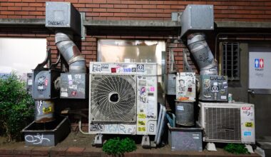 AC units in Golden Gai alleyway