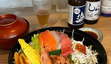 Nothing beats a fresh seafood bowl in Japan