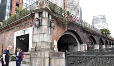 Tokyo Meiji-era Station Bustles with Life Once More; Former Station Remodeled into Commercial Facility, Observation Deck to Watch Passing Trains Up Close