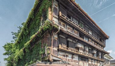 A soon to be demolished old geisha house in the former Higashioka red-light district in Yamatokoriyama, Nara