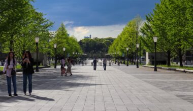 Spring in Marunouchi Square