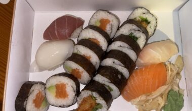 My dinner for tonight 🍣