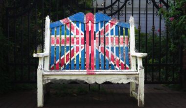 A Touch of British Color in Yokohama English Garden・英国の風、横浜イングリッシュガーデンのユニオンジャックベンチ