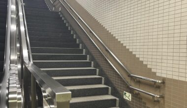 Perfect sync between the stairs and tiles