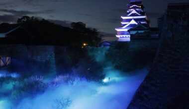 Kumamoto Castle floats in artificial sea of clouds