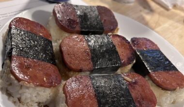 First time spam musubi, I’ve never had spam, I’ve never had spam musubi. I made 10.  Ate 1 to see if it was good. Ate another one just to be sure 👀… I think they came out really good, but I have no reference to base it on… except my tastebuds.. it was really ****in’ good.