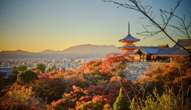 Kiyomizu-dera during an autumn sunset